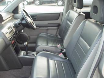 2002 Nissan X-Trail Pictures