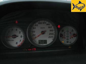 2002 Nissan X-Trail Photos