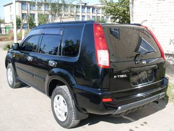 2002 Nissan X-Trail Photos