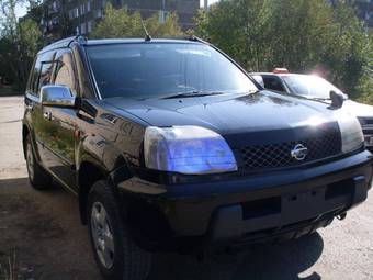 2002 Nissan X-Trail Photos