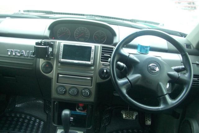 2003 Nissan X-Trail