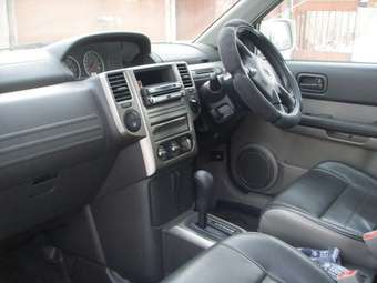 2003 Nissan X-Trail Photos