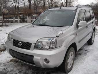 2003 Nissan X-Trail Images