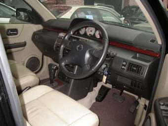 2003 Nissan X-Trail Photos