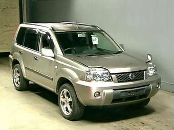 2003 Nissan X-Trail Photos