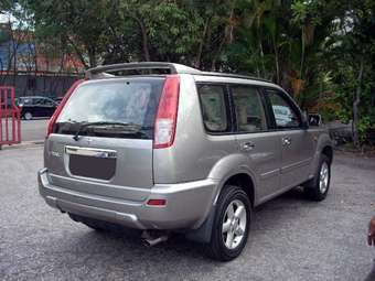 2003 Nissan X-Trail Photos