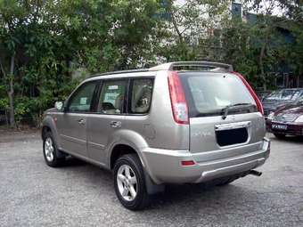 2003 Nissan X-Trail Wallpapers