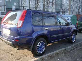 2003 Nissan X-Trail Photos