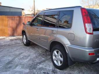 2003 Nissan X-Trail Pics