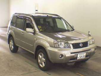 2003 Nissan X-Trail Photos