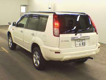 2003 Nissan X-Trail Photos