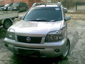 2003 Nissan X-Trail Photos