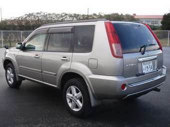 2003 Nissan X-Trail Photos