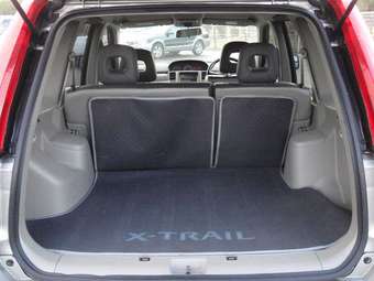 2003 Nissan X-Trail Photos