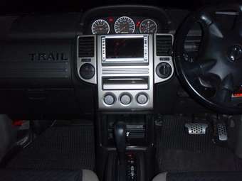 2003 Nissan X-Trail Pictures