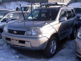 2003 Nissan X-Trail Photos