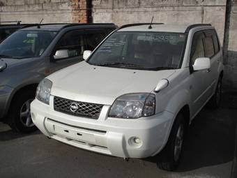 2003 Nissan X-Trail Images