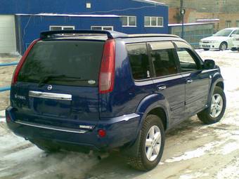 2003 Nissan X-Trail Photos