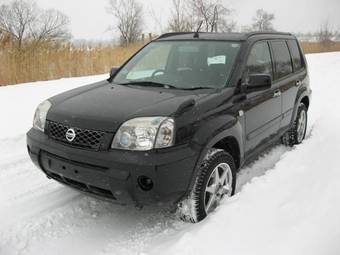 2003 Nissan X-Trail Photos