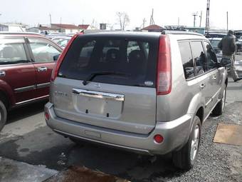 2003 Nissan X-Trail Photos