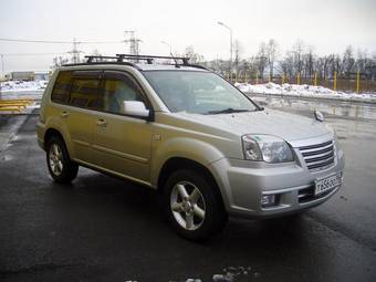 2003 Nissan X-Trail Photos