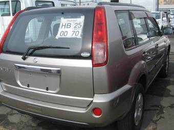 2003 Nissan X-Trail Photos