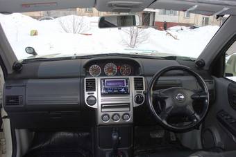 2003 Nissan X-Trail Photos