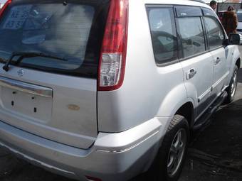 2003 Nissan X-Trail Images