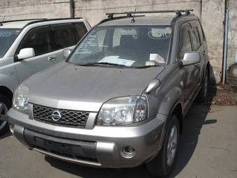 2003 Nissan X-Trail Photos