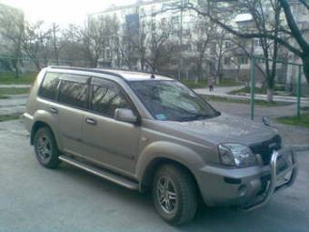 2003 Nissan X-Trail Photos