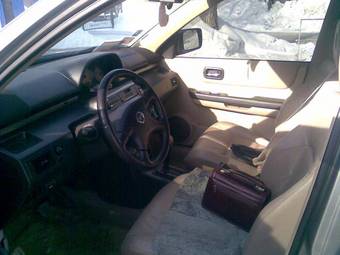 2003 Nissan X-Trail Photos
