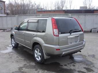 2003 Nissan X-Trail Images