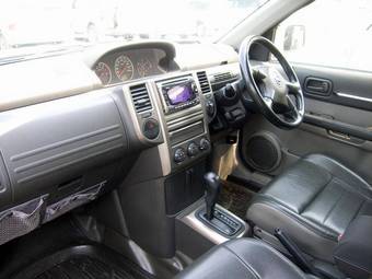 2003 Nissan X-Trail Photos