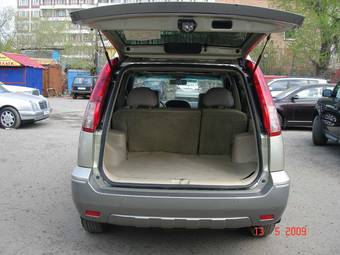 2003 Nissan X-Trail Images