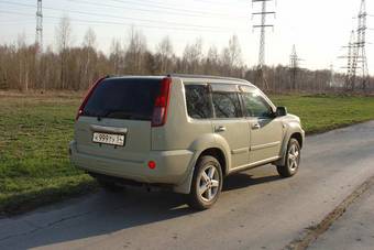 2003 Nissan X-Trail Photos