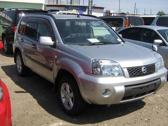 2003 Nissan X-Trail Images