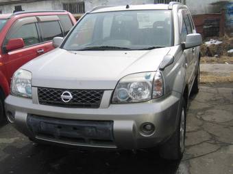 2003 Nissan X-Trail Photos