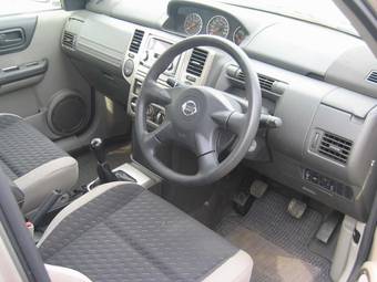 2003 Nissan X-Trail Photos