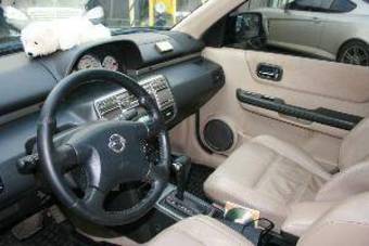 2003 Nissan X-Trail Images