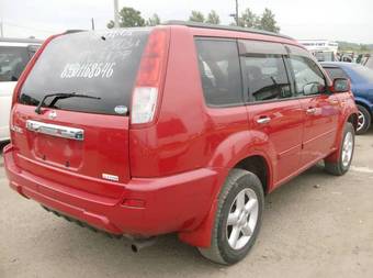 2003 Nissan X-Trail Photos