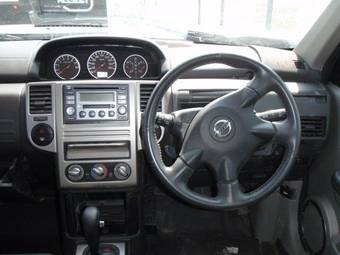 2003 Nissan X-Trail Images