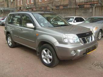 2003 Nissan X-Trail Photos