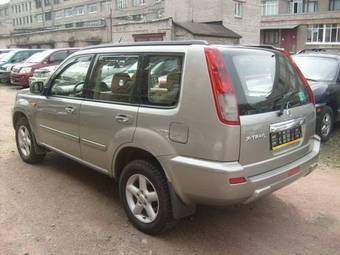 2003 Nissan X-Trail Photos