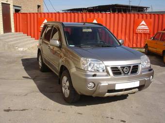 2003 Nissan X-Trail Images