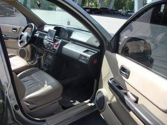 2003 Nissan X-Trail Photos