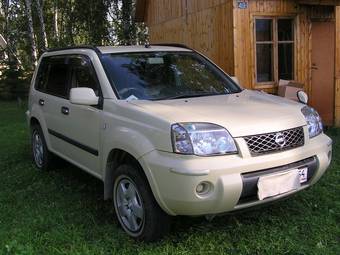 2003 Nissan X-Trail Photos