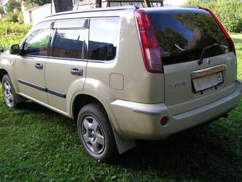 2003 Nissan X-Trail Images