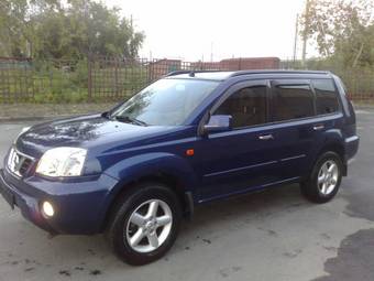 2003 Nissan X-Trail Photos