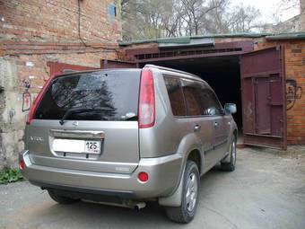 2003 Nissan X-Trail Pictures