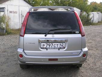 2003 Nissan X-Trail Photos